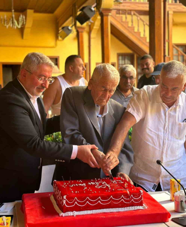 100 yaşındaki doktora vefa