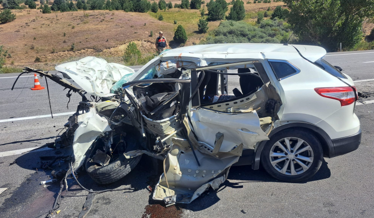 Erzincan Refahiye Karayolunda Can Pazarı; 3 Ölü 4 Yaralı