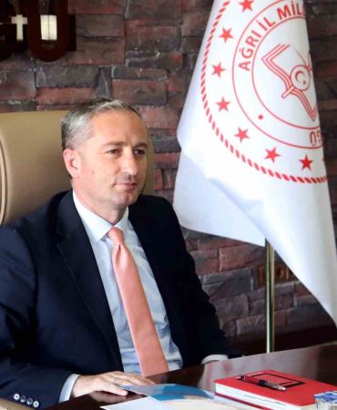 Ağrıda "Türki̇ye Yüzyılı Maari̇f Modeli̇" Toplantısı
