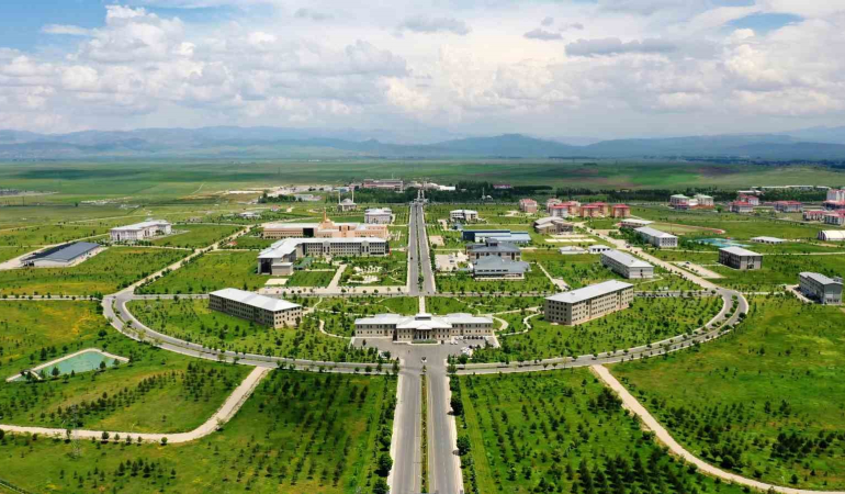 Ai̇çü Yi̇ne Öğrenci̇leri̇n Gözdesi̇ Oldu