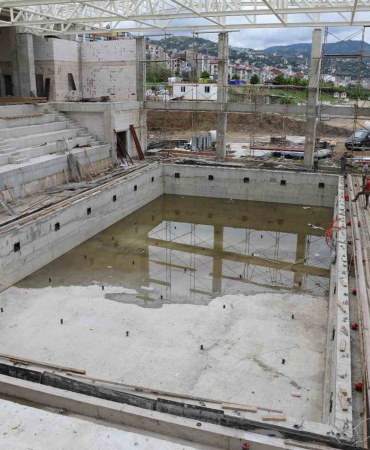 Akçaabat Kapalı Yüzme Havuzuna kavuşuyor