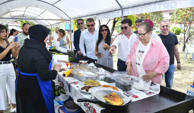 Akoluk Köy Ürünleri̇ Pazarı Ve Kahvaltı Yeri̇ne Büyük İlgi̇