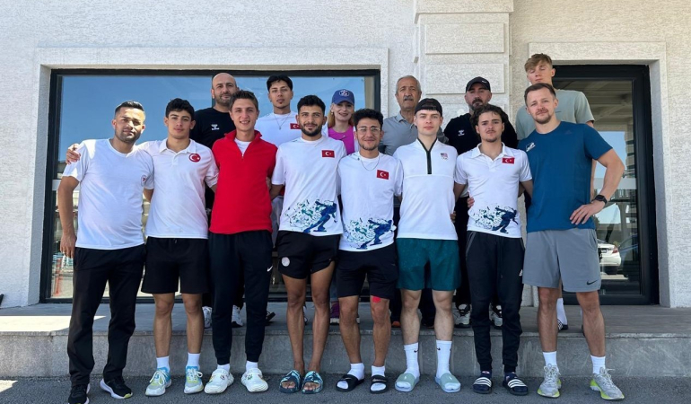 Alman Sporcular Erzuruma Hayran Kaldı