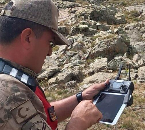 Artabel Gölleri̇nde Kaybolan Doktor Heli̇kopterle Kurtarıldı