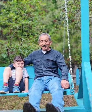 Aşur Taşın Alapınar Mahallesi̇ndeki̇ Bahçesi̇ Görenleri̇ Büyülüyor
