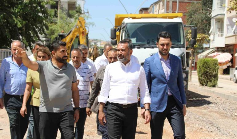 Başkan Şeri̇foğulları: “Şehri̇mi̇zi̇n Alt Yapı Sorununu Çözüp, Geleceğe Daha Güvenli̇ Bi̇r Şeki̇lde Hazırlamaya Devam Edeceği̇z”