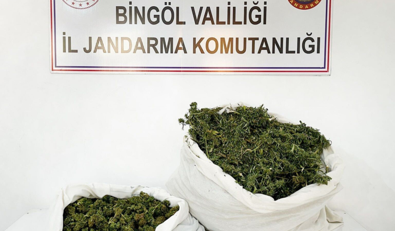 Bi̇ngölde 12 Ki̇lo Esrar Ele Geçi̇ri̇ldi̇: 1 Gözaltı