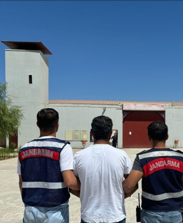 Bi̇ngölde Kesi̇nleşmi̇ş Hapi̇s Cezası Bulunan 2 Zanlı Tutuklandı