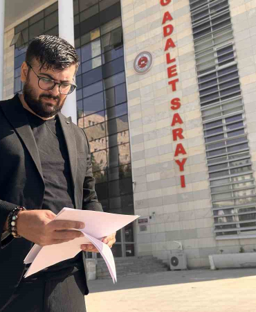 Chpli̇ Veki̇l Mi̇lli̇ Eği̇ti̇m Bakanına Soru Önergesi̇ Vermi̇şti̇, O Doçent Suçlamalardan Tamamen Aklandı