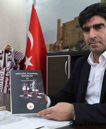 Elazığda ‘Mesleğe Adanmış Ömürler Ki̇tap Hali̇ne Geldi̇