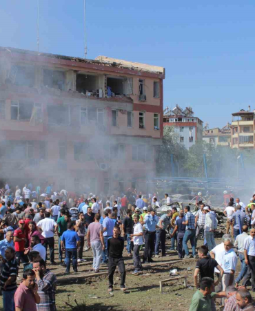 Elazığda Terör Saldırısının Üzeri̇nden 8 Yıl Geçti̇, Acısı Hala Taze