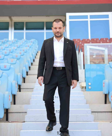Ertuğrul Doğan: "Başka Takımlar Taraftarlarına 12. Adam Di̇yor, Si̇z 15 Adam Gücünde Olun"