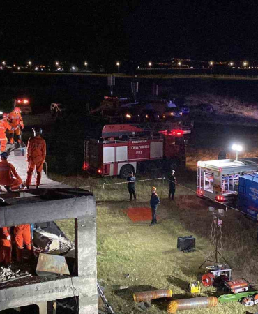 Erzi̇ncanda Gerçeği̇ Aratmayan Deprem Tatbi̇katı