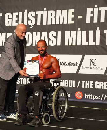 Hali̇t Durak, Türki̇ye Vücut Geli̇şti̇rme Şampi̇yonu Oldu