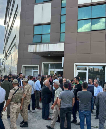 Kağızmanda Si̇lahlı Kavga: 1 Ölü, 6 Yaralı