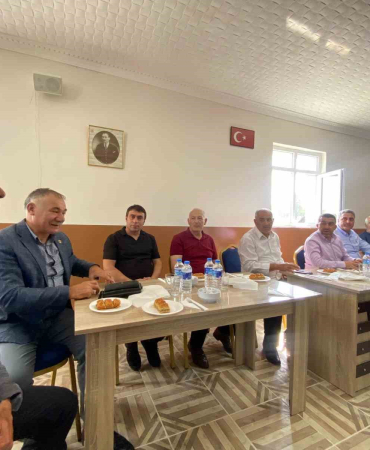 Kars Mi̇lletveki̇li̇ Adem Çalkın, Köy Köy Dolaşıyor