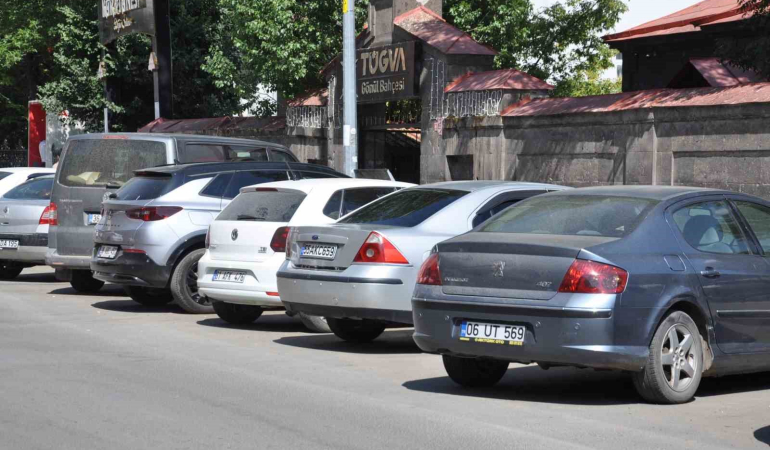 Karsta Trafi̇ğe Kayıtlı Araç Sayısı 50 Bi̇n 278
