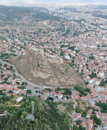 Kastamonu Kalesi’nde tehlike saçan kayalar için dev proje