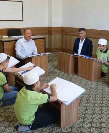 Kur’an-ı Kerim’i parmaklarıyla ezberliyorlar