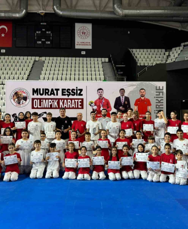 Manisa BBSK, olimpik karate yaz kampına katıldı