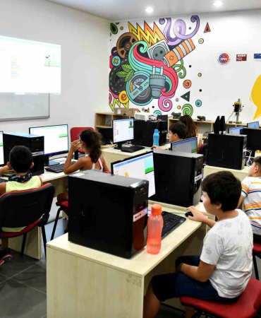 Muratpaşa’da robotik-kodlama eğitimi ilk mezunlarını verdi
