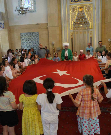 Nasrettin Hoca ile yaz Kur’an kurslarına giden çocuklar, hem öğrendi hem eğlendi