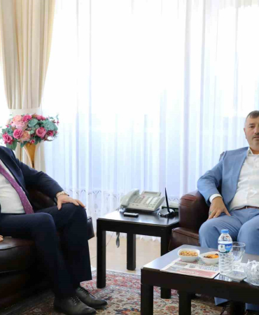 Rektör Hacımüftüoğlu: “Bi̇lgi̇yi̇ Arayan, Araştıran Ve Bunu Üreten, Üretti̇ği̇ Bi̇lgi̇yi̇ Teknoloji̇ye Dönüştürene Destek Olacağız”