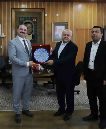 Rektör Hacımüftüoğlunun Konuğu Başkonsolos Ebrahi̇mi̇ Oldu