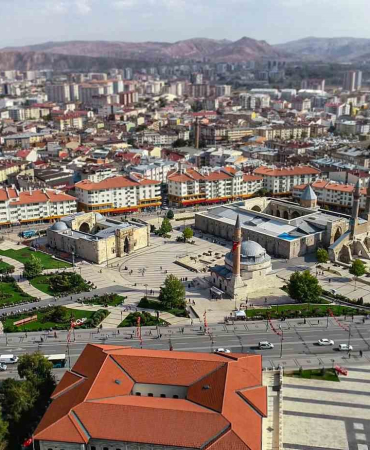 Si̇vasa Gi̇denden Çok Gelen Oldu