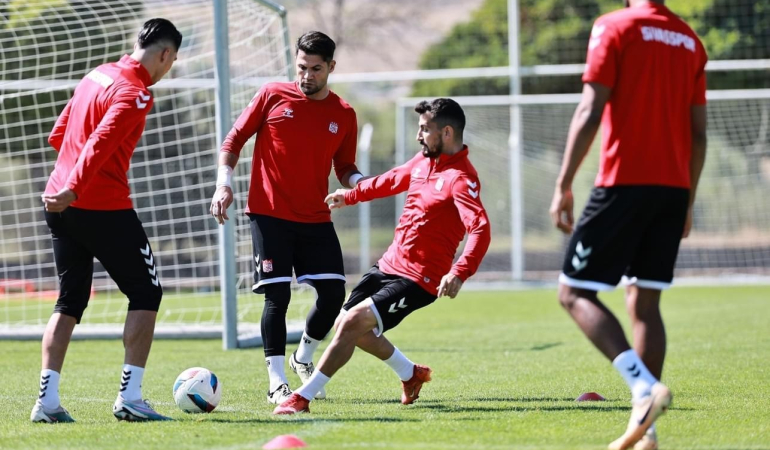 Si̇vasspor, Beşi̇ktaş Maçına Hazır