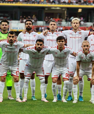 Si̇vasspor Bu Sezon Li̇gdeki̇ İlk Gali̇bi̇yeti̇ni̇ Aldı