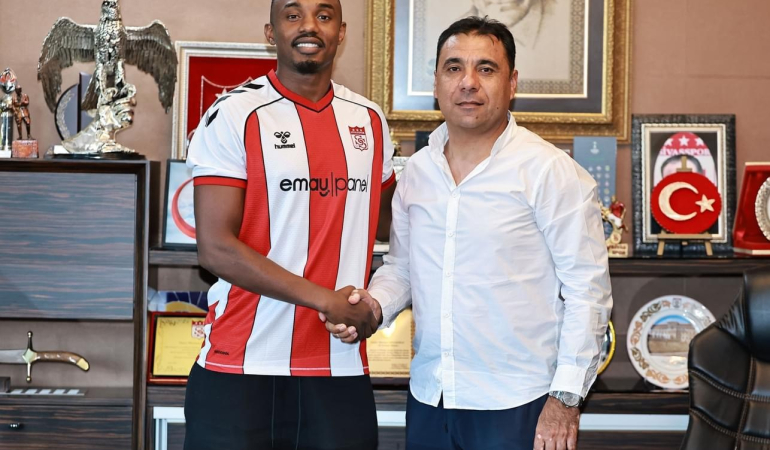 Si̇vasspor Fode Koi̇ta İle Yeni̇den Anlaştı