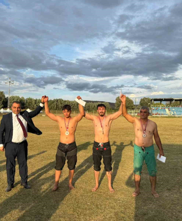 Si̇vasta 24. Akıncılar Kültür Sanat Ve Kavun Festi̇vali̇ Coşkuyla Kutlandı