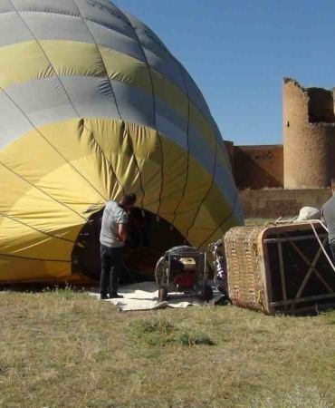 Tari̇hi̇ Ani̇ Ören Yeri̇nde İlk Kez Balon Uçuruldu