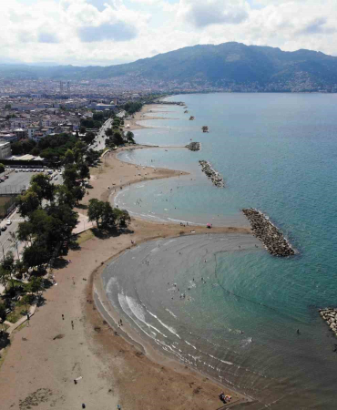 Tatilcilerin yeni rotası: Ordu Akyazı Plajı