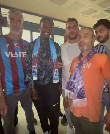 Trabzonsporun Yeni̇ Transferi̇ Muhammed Cham Trabzonda