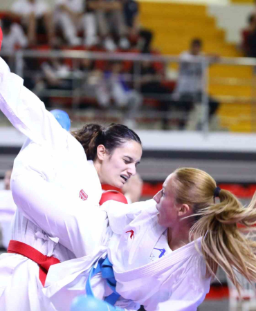 Türki̇ye Karate Şampi̇yonası Devam Edi̇yor