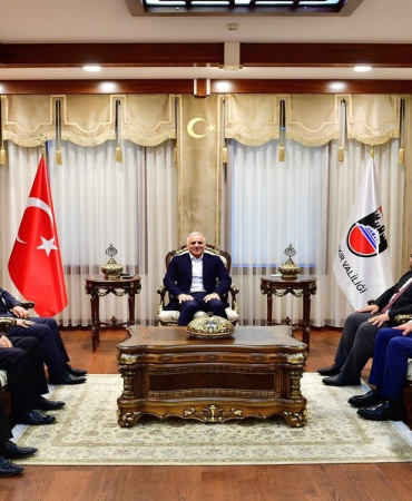 Vali Zorluoğlu, sektör temsilcileri ve paydaşlarla görüşmelere devam ediyor