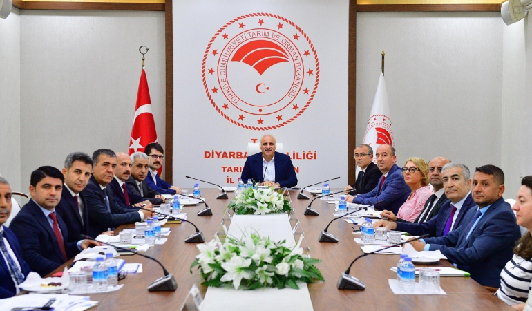 Vali Zorluoğlu, "Tarımsal üretimin daha da artması için hep birlikte mesai harcayacağız"