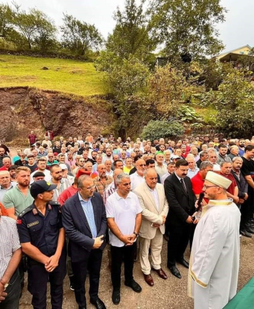 Yayla Evi̇nde Yakılan Evde Hayatını Kaybeden Kasım Altuntaş Toprağa Veri̇ldi̇