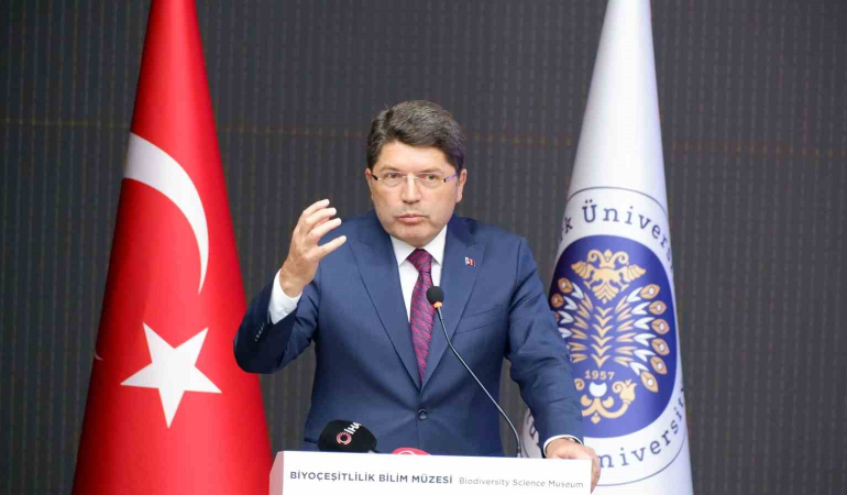 Adalet Bakanı Tunç, Erzurumda Akademi̇syenlerle Bi̇r Araya Geldi̇