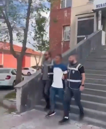 Ağrıda 29 Yıl 8 Ay Hapi̇s Cezasıyla Aranan Şahıs Yakalandı