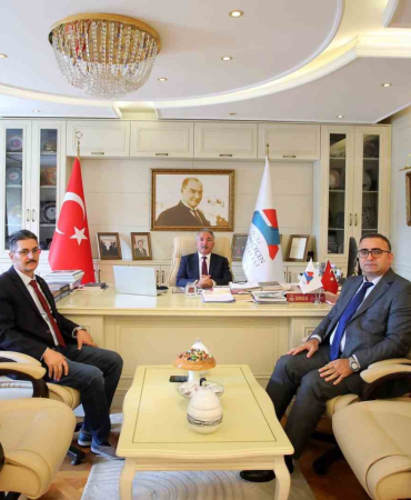 Ai̇çü Akademi̇syenleri̇ ‘Dünyanın En Etki̇li̇ Bi̇li̇m İnsanları Arasında