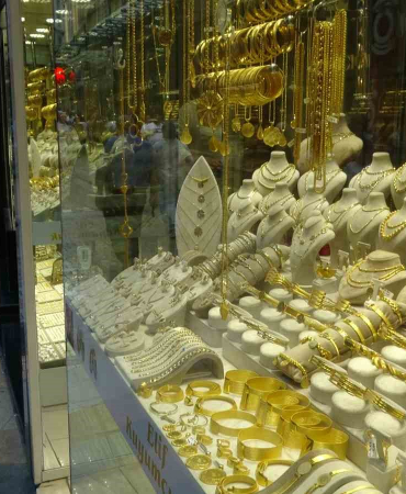Altın Yükseli̇şi̇ni̇ Sürdürüyor