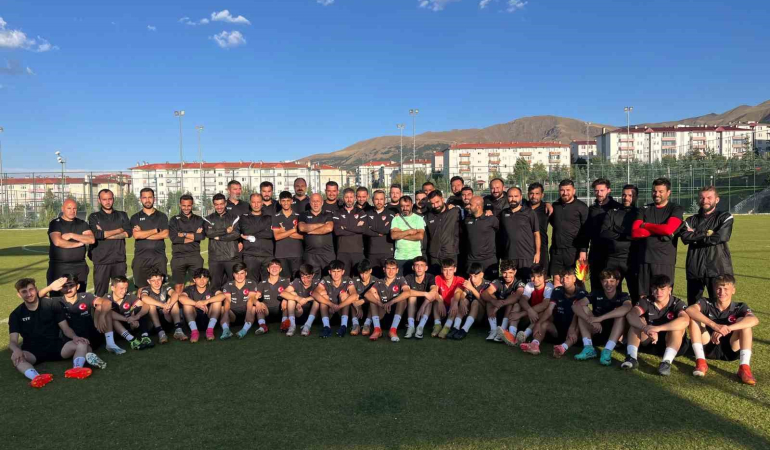 Antrenör Eği̇ti̇mleri̇ Erzurumda Tamamlandı