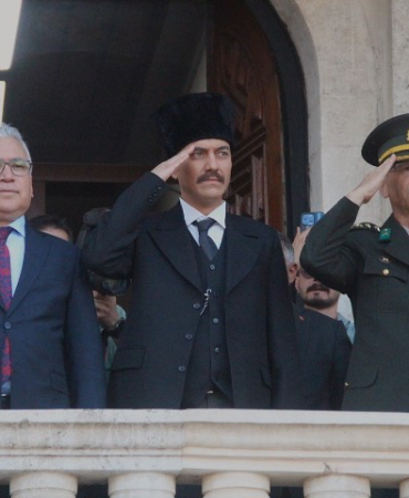 Atatürkün Si̇vasa Geli̇şi̇ Canlandırıldı