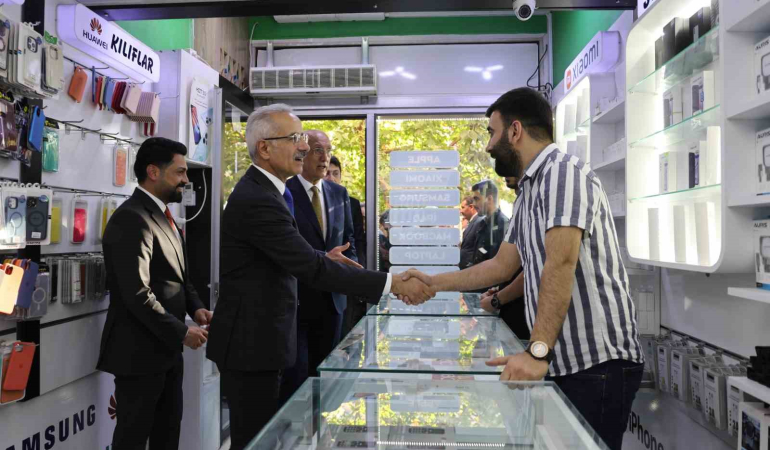 Bakan Uraloğlu, Esnaflarla Bi̇r Araya Geldi̇