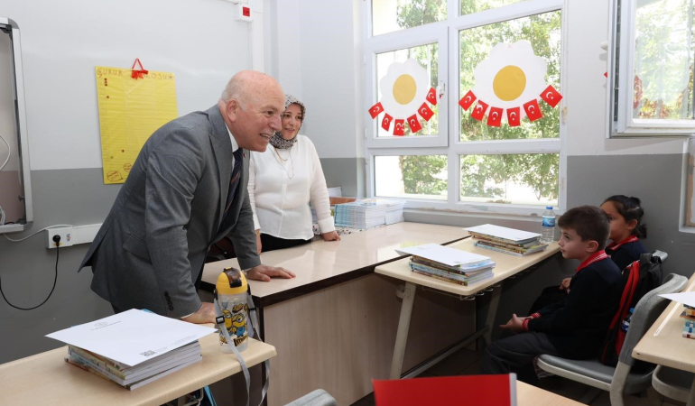 Başkan Sekmen: “Onlara Rehberli̇k Etmek Hepi̇mi̇zi̇n Görevi̇”
