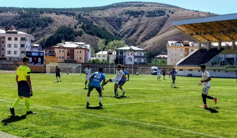 Bayburtspor Türki̇ye Kupasında İki̇nci̇ Tura Yükseldi̇