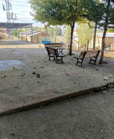Bayburtta Bayırtepe Köyü Cami̇ Mi̇naresi̇ne Yıldırım Düştü